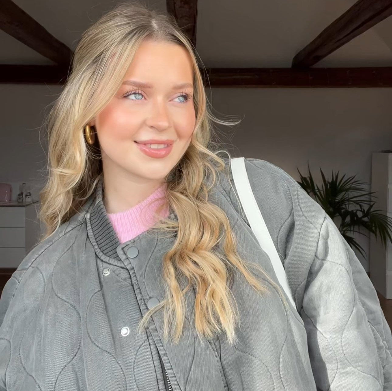 Bunda bomber Lucy – Spojte štýl a pohodlie do každodenného života